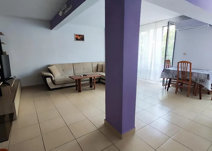 Varna Top Central Apartment 公寓 *